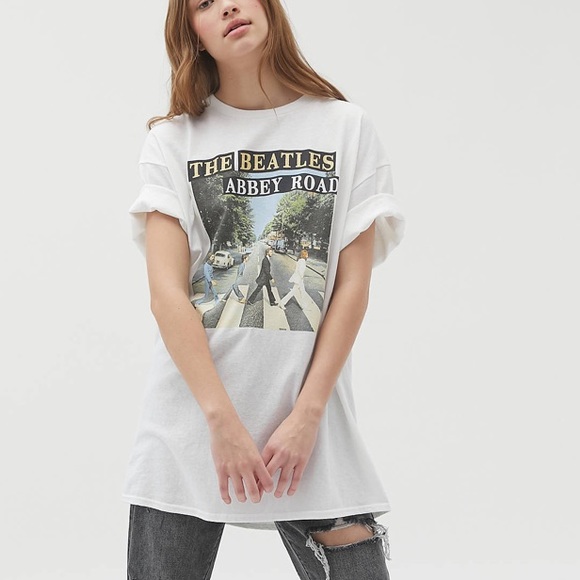 UO JUNKFOOD the Beatles Abbey Road glitter tee - Picture 2 of 4